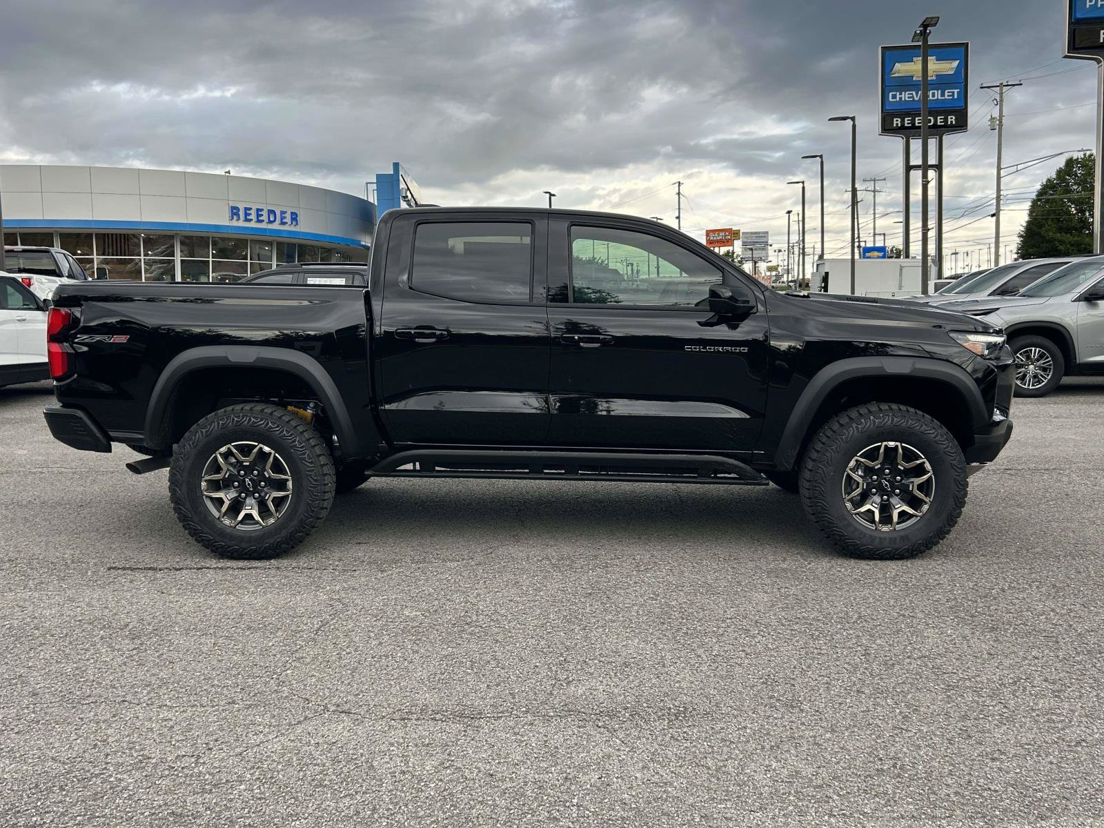 New 2026 Chevrolet Colorado ZR2 w/ Technology Package AWD/4WD image 8