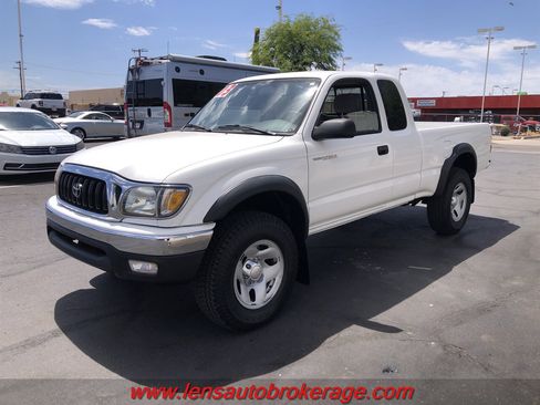 Used 2003 Toyota Tacoma PreRunner RWD image 4