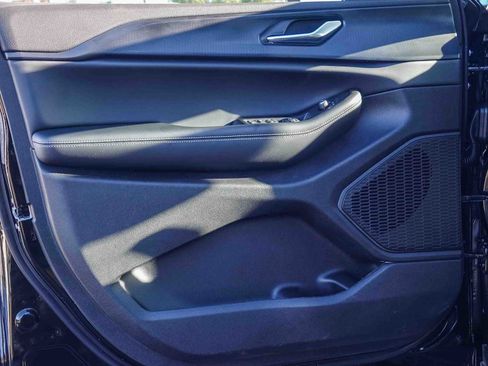 New 2025 Jeep Grand Cherokee Laredo image 19