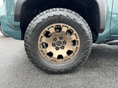 Used 2026 Toyota 4Runner Trailhunter AWD/4WD image 26