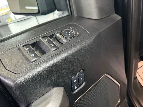 Used 2018 Ford F150 Raptor w/ Equipment Group 802A Luxury image 27