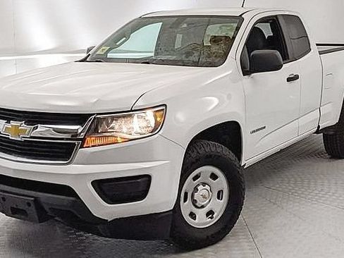 Used 2018 Chevrolet Colorado W/T w/ WT Convenience Package AWD/4WD image 6