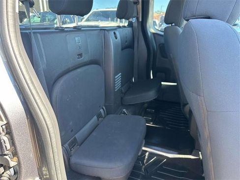 Used 2022 Nissan Frontier S w/ Technology Package image 12