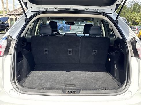 Certified 2022 Ford Edge SEL w/ Sport Appearance Package image 11