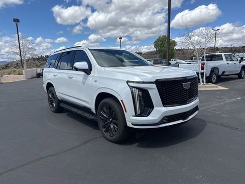 Used 2025 Cadillac Escalade Sport w/ LPO, ONYX Package image 1