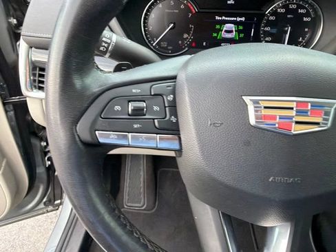 Used 2023 Cadillac XT4 Premium Luxury FWD image 23