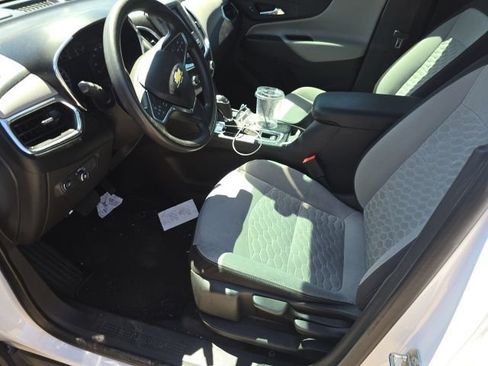 Used 2020 Chevrolet Equinox LS FWD image 6