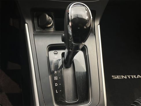 Used 2018 Nissan Sentra SV image 26