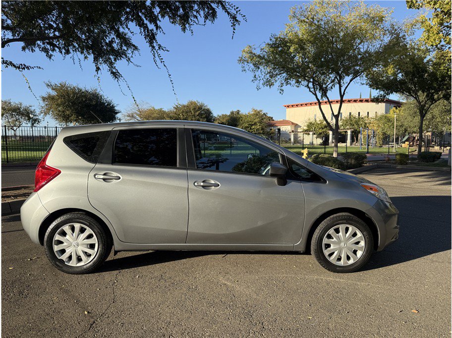 Used 2015 Nissan Versa Note SV FWD image 7