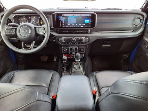 Used 2024 Jeep Wrangler Unlimited Rubicon 4xe AWD/4WD image 19