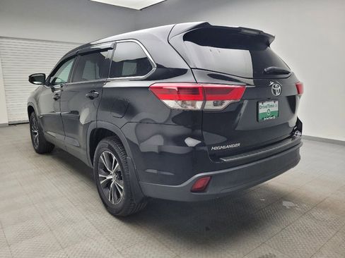 Used 2019 Toyota Highlander LE image 5