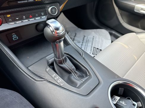 Used 2025 Ford Mustang Premium image 20