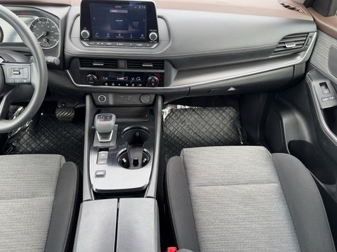 Certified 2023 Nissan Rogue SV image 12