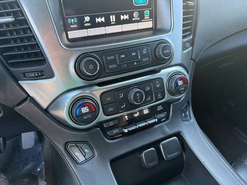 Used 2016 Chevrolet Suburban LT image 23