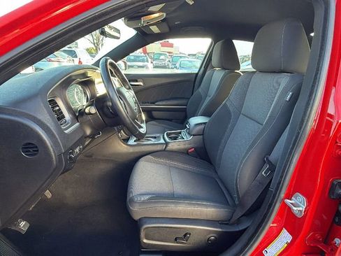 Used 2022 Dodge Charger SXT image 32