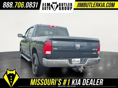Used 2016 RAM 1500 Classic SLT w/ Luxury Group AWD/4WD image 4