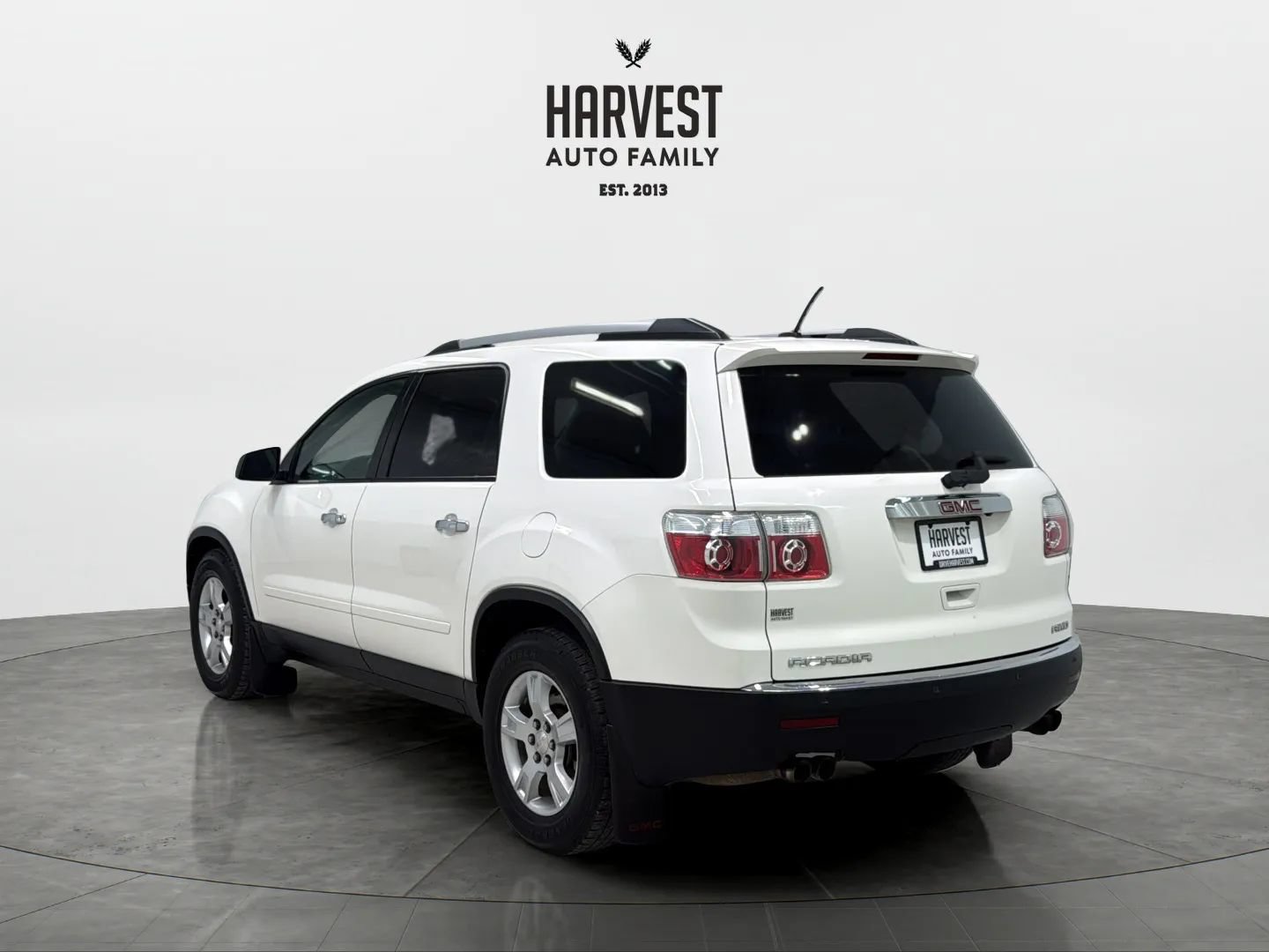 Used 2011 GMC Acadia SLE AWD/4WD image 4