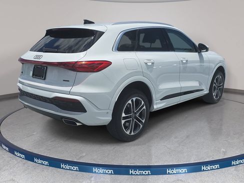 Certified 2025 Audi Q5 Premium w/ Convenience Package AWD/4WD image 5