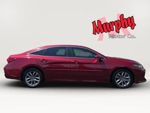 Used 2019 Toyota Avalon XLE FWD image 9
