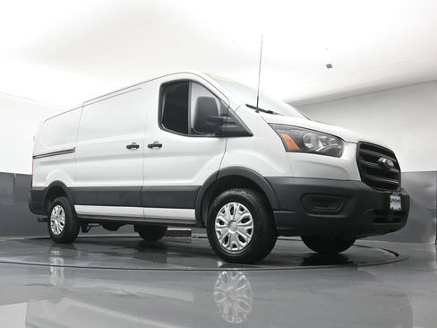 Used 2020 Ford Transit 250 Low Roof RWD image 23