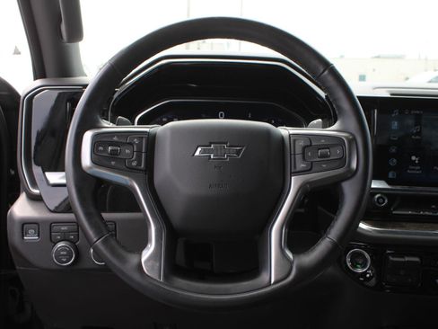 Used 2023 Chevrolet Silverado 1500 RST w/ Rally Edition AWD/4WD image 9