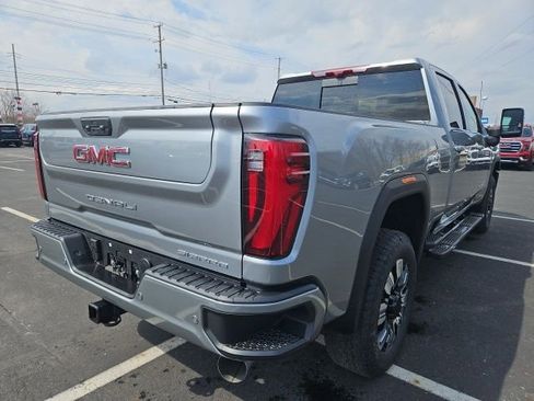New 2026 GMC Sierra 2500 Denali w/ Denali Reserve Package AWD/4WD image 5