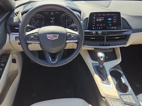 Used 2025 Cadillac CT4 Luxury RWD image 12