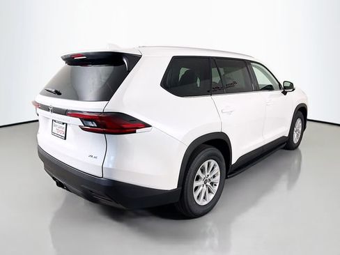 New 2026 Toyota Grand Highlander AWD image 7