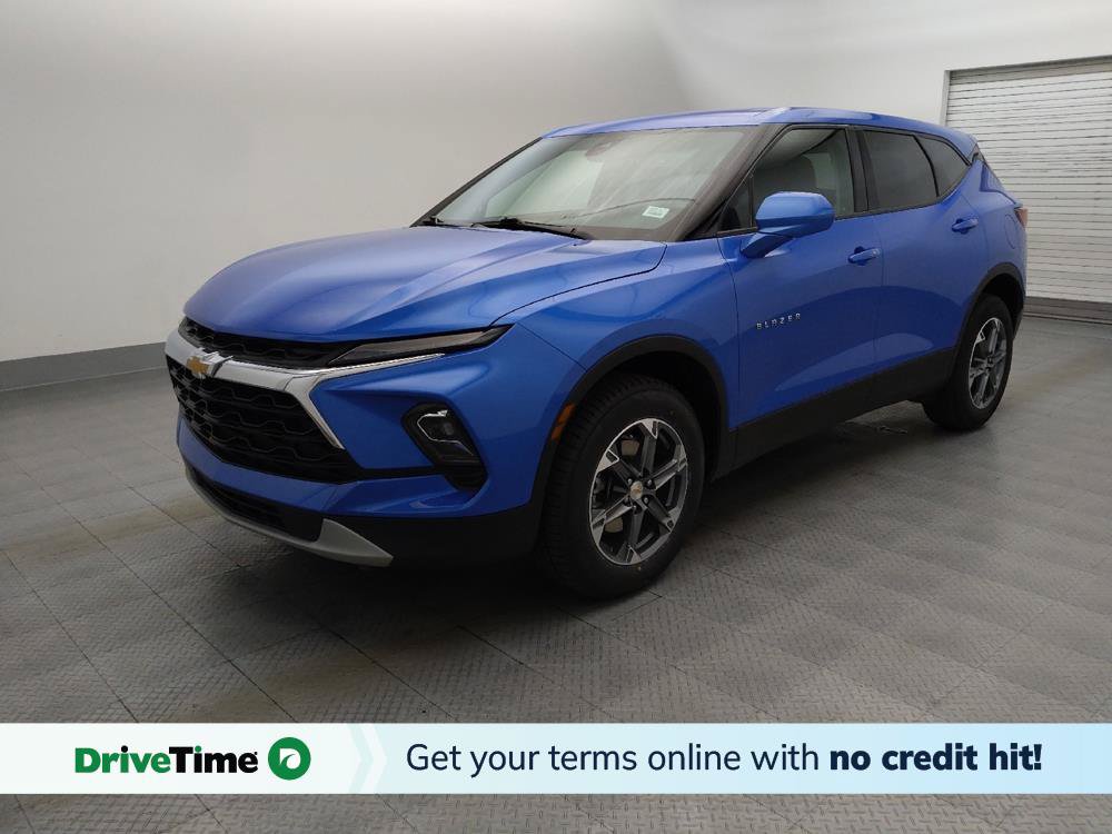 Used 2025 Chevrolet Blazer LT FWD image 1