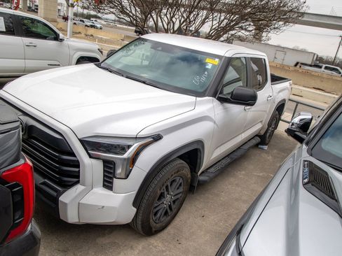 Used 2024 Toyota Tundra SR5 image 3