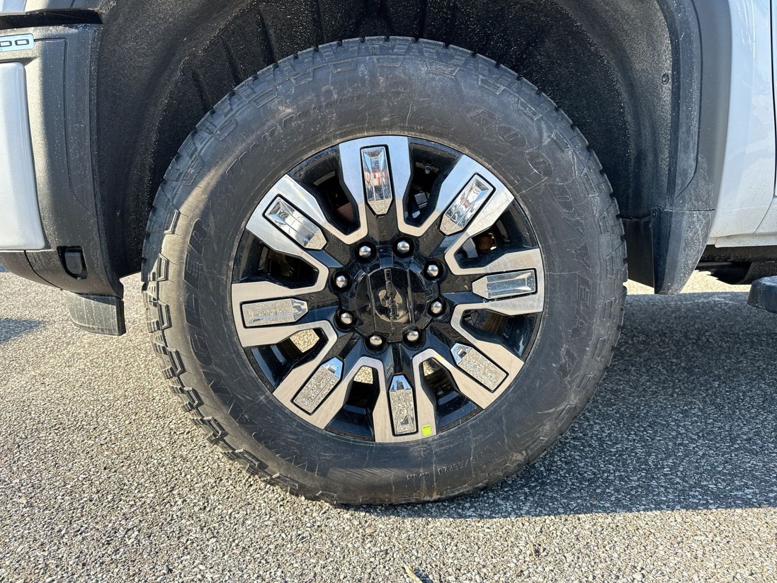New 2026 GMC Sierra 2500 Denali w/ Denali Reserve Package AWD/4WD image 12