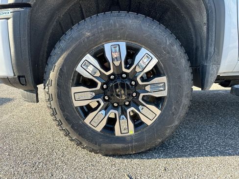 New 2026 GMC Sierra 2500 Denali w/ Denali Reserve Package image 12