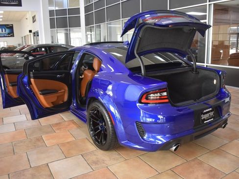 Used 2022 Dodge Charger SRT Hellcat w/ Harman/Kardon Audio Group image 15