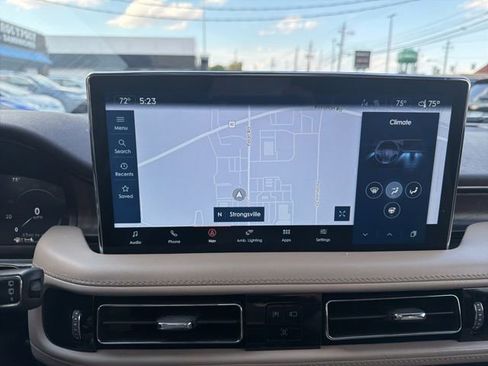 Used 2023 Lincoln Nautilus Reserve AWD/4WD image 23