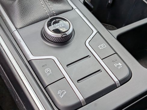 Used 2022 Kia Sorento S w/ Panoramic Sunroof Package FWD image 33