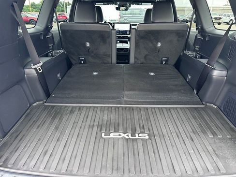 Used 2025 Lexus TX 500h AWD w/ Technology Package image 38