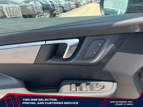 New 2026 Buick Enclave Preferred FWD image 23