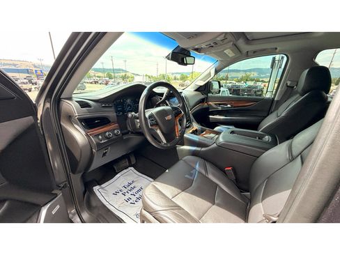 Used 2016 Cadillac Escalade Premium AWD/4WD image 19