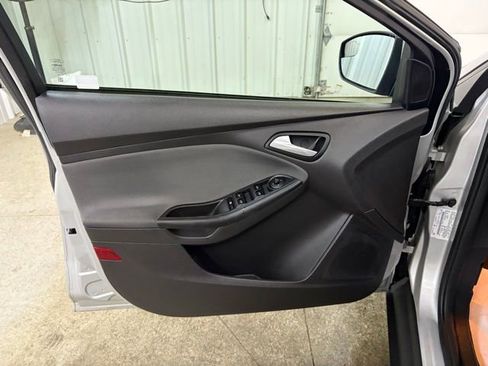 Used 2014 Ford Focus SE image 29