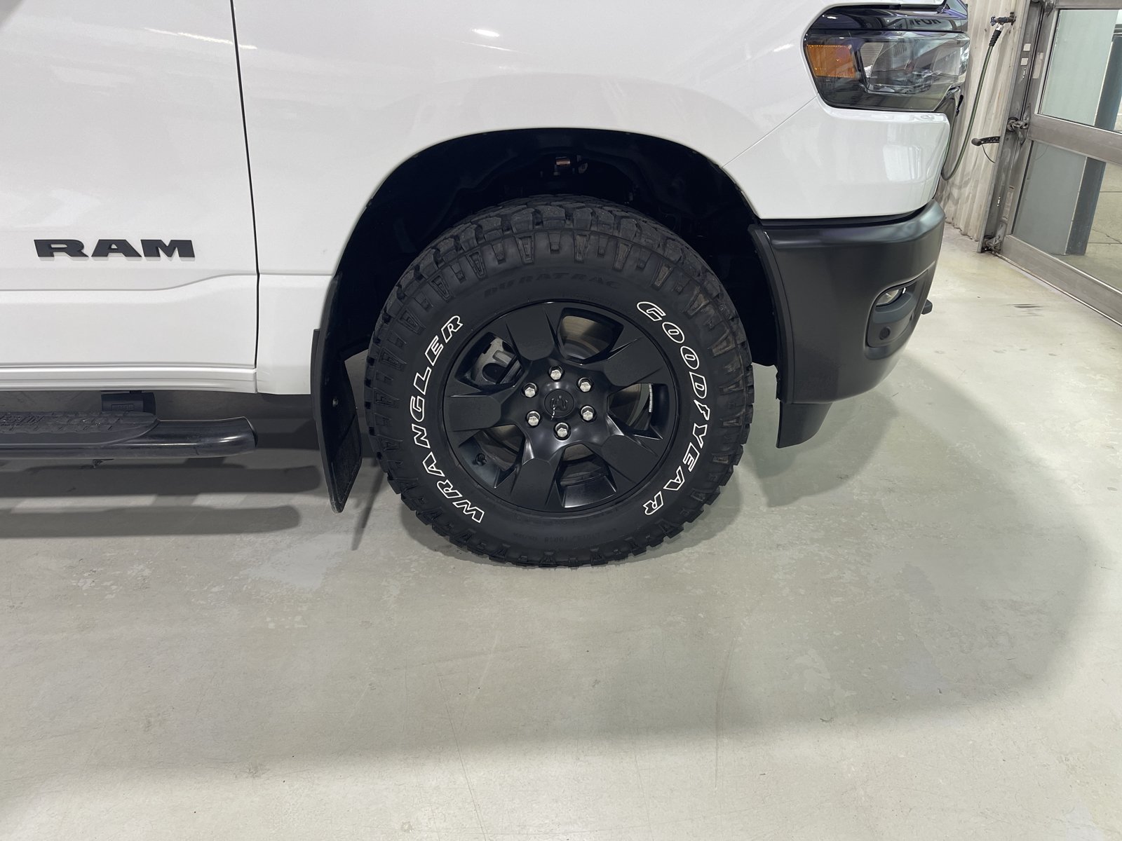 Used 2026 RAM 1500 Warlock AWD/4WD image 10
