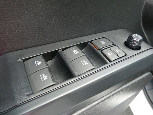 Used 2023 Toyota Tacoma SR AWD/4WD image 28