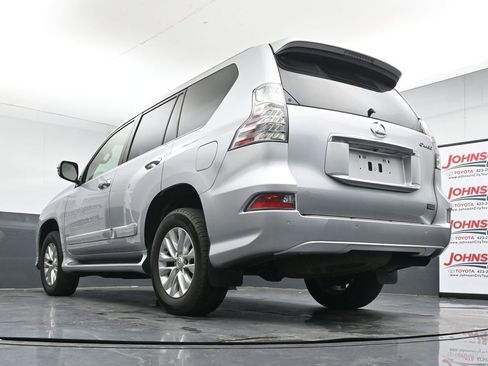 Used 2019 Lexus GX 460 Premium w/ Premium Package AWD/4WD image 21