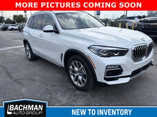 Used 2021 BMW X5 xDrive40i AWD/4WD video 1