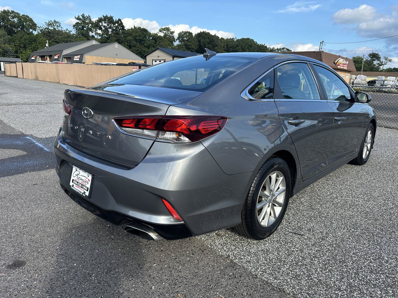 Used 2018 Hyundai Sonata SE FWD image 5