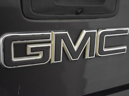 Used 2015 GMC Sierra 1500 SLT w/ SLT Crew Cab Value Package AWD/4WD image 29
