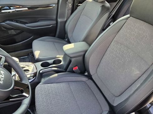 New 2026 Kia Seltos S image 23