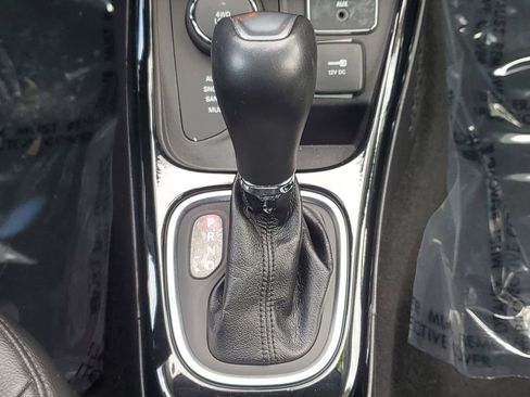 Used 2021 Jeep Compass Latitude image 33