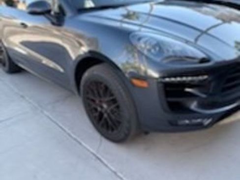 Used 2018 Porsche Macan GTS AWD/4WD image 5