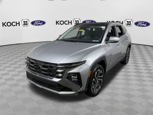 Used 2025 Hyundai Tucson Limited AWD/4WD image 3