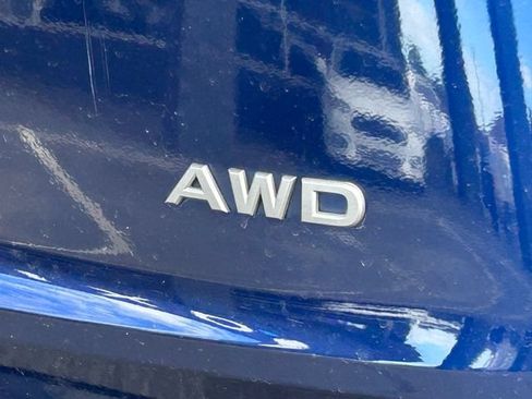 Used 2025 Nissan Rogue SV AWD/4WD image 5